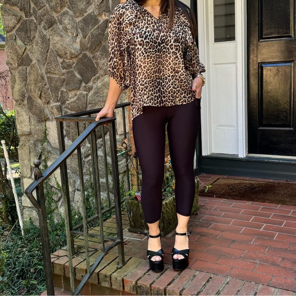 32 Boho Chic Leopard Top - Picture 4 of 4